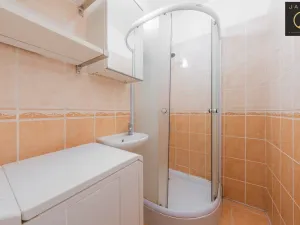 Pronájem bytu 1+kk, Kladno, V Bažantnici, 33 m2