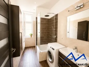 Prodej bytu 3+1, Ostrava, náměstí Msgre Šrámka, 93 m2