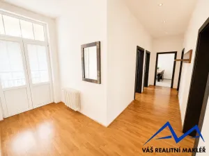 Prodej bytu 3+1, Ostrava, náměstí Msgre Šrámka, 93 m2
