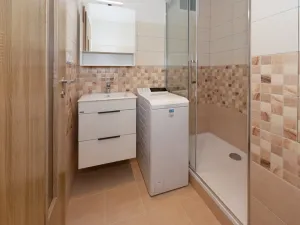 Pronájem bytu 2+kk, Praha - Háje, Plickova, 49 m2