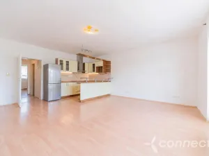 Pronájem bytu 2+kk, Praha - Uhříněves, Karla Zicha, 60 m2