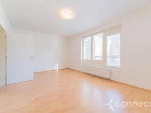 Pronájem bytu 2+kk, Praha - Uhříněves, Karla Zicha, 60 m2