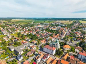 Prodej rodinného domu, Holice, Komenského, 150 m2