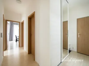 Pronájem bytu 3+kk, Praha - Prosek, Žitenická, 68 m2