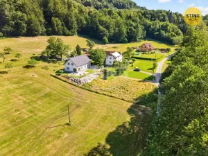Prodej rodinného domu, Rožnov pod Radhoštěm, V Mokrém, 250 m2
