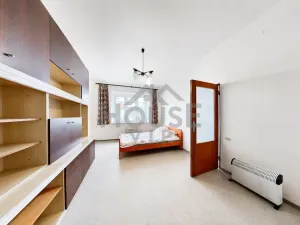 Prodej bytu 2+kk, Praha - Břevnov, Za Strahovem, 50 m2