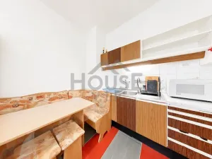 Prodej bytu 2+kk, Praha - Břevnov, Za Strahovem, 50 m2