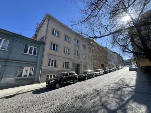 Prodej bytu 2+kk, Praha - Břevnov, Za Strahovem, 50 m2