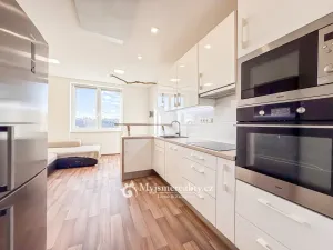 Pronájem bytu 2+kk, Znojmo, Jugoslávská, 40 m2