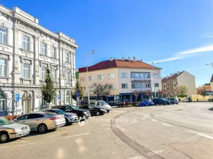 Pronájem bytu 2+kk, Znojmo, Mariánské náměstí, 60 m2