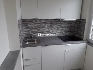 Prodej bytu 1+kk, Praha - Háje, Matúškova, 32 m2