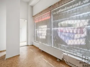 Pronájem obchodního prostoru, Pardubice - Zelené Předměstí, 17. listopadu, 250 m2