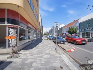Pronájem obchodního prostoru, Pardubice - Zelené Předměstí, 17. listopadu, 250 m2