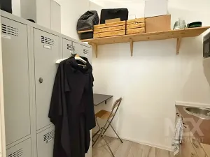 Pronájem obchodního prostoru, Praha - Žižkov, Husitská, 89 m2