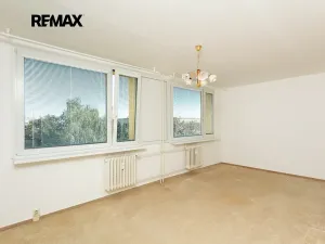 Pronájem bytu 1+1, Praha - Kobylisy, Jelínkova, 33 m2