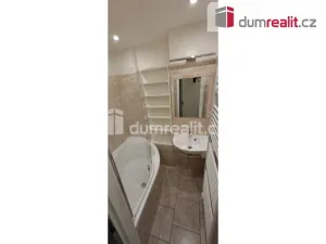 Pronájem bytu 2+kk, Praha - Břevnov, Pod Královkou, 50 m2