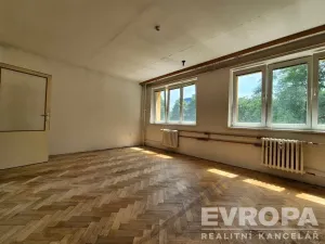 Pronájem bytu 3+1, Praha - Michle, Adamovská, 71 m2