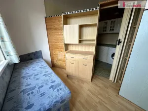Pronájem bytu 1+1, Karlovy Vary - Rybáře, Mládežnická, 35 m2