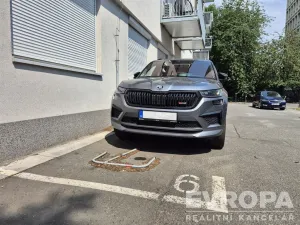 Pronájem garážového stání, Praha, Limuzská, 14 m2