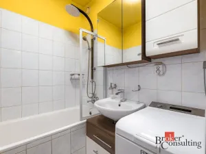 Pronájem bytu 1+1, Plzeň - Skvrňany, U Dráhy, 40 m2