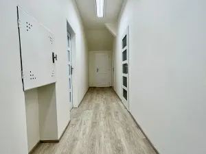 Pronájem kanceláře, Praha, 75 m2