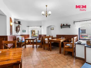 Prodej ubytování, Lomnice nad Popelkou, Poděbradova, 600 m2