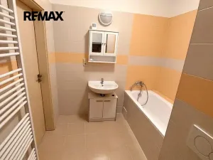 Pronájem bytu 2+kk, Rousínov, 40 m2