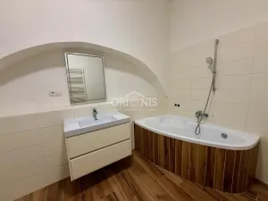 Pronájem bytu 2+kk, Kadaň, Mírové náměstí, 59 m2