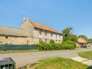 Prodej rodinného domu, Mšec, U Lípy, 814 m2