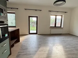 Pronájem rodinného domu, Horoměřice, Švejkova, 180 m2