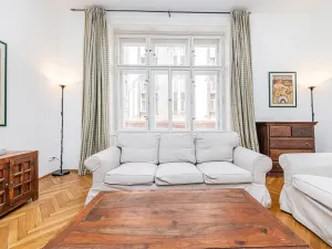 Pronájem bytu 3+1, Praha - Nové Město, Odborů, 81 m2