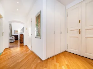 Pronájem bytu 3+1, Praha - Nové Město, Odborů, 81 m2
