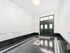 Pronájem bytu 3+1, Praha - Nové Město, Odborů, 81 m2