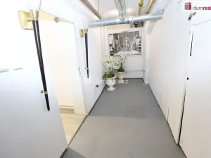 Pronájem obchodního prostoru, Praha - Libeň, 58 m2