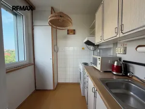 Pronájem bytu 2+kk, Praha - Řepy, Žufanova, 42 m2