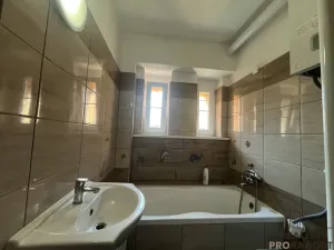 Pronájem bytu 2+1, Žatec, Husova, 77 m2