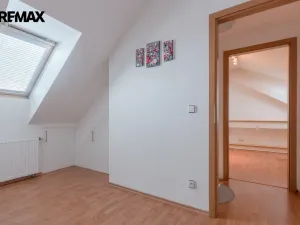 Pronájem bytu 3+kk, Hradec Králové - Kukleny, Zelená, 65 m2
