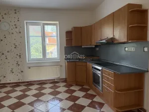 Pronájem bytu 3+1, Chomutov, Čelakovského, 92 m2