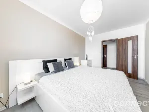 Prodej bytu 3+kk, Králův Dvůr, Nad Stadionem, 93 m2