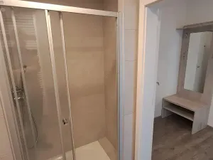 Pronájem bytu 1+kk, Praha - Hloubětín, Za černým mostem, 42 m2
