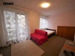 Pronájem bytu 1+kk, Praha - Krč, Tavolníková, 26 m2