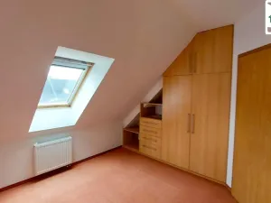 Pronájem bytu 3+1, Cheb - Skalka, Komorní Dvůr, 100 m2