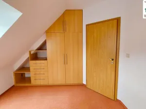 Pronájem bytu 3+1, Cheb - Skalka, Komorní Dvůr, 100 m2