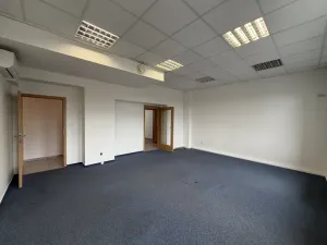 Pronájem kanceláře, Praha - Vysočany, Jandova, 209 m2