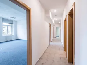 Pronájem kanceláře, Praha - Vysočany, Jandova, 209 m2
