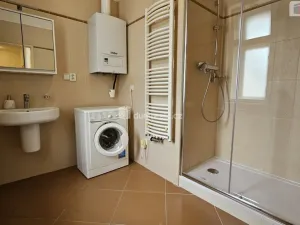 Pronájem bytu 1+1, Praha - Vinohrady, Italská, 65 m2