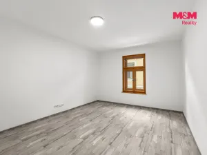 Pronájem bytu 3+1, Heřmanův Městec, náměstí Míru, 75 m2