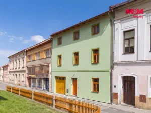 Pronájem bytu 3+kk, Heřmanův Městec, náměstí Míru, 61 m2