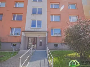Prodej bytu 4+1, Jeseník, Lipovská, 70 m2