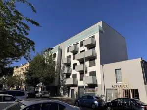 Pronájem bytu 1+kk, Praha - Holešovice, Na Maninách, 33 m2